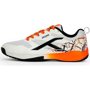 HUNDRED Beast Max Non-Marking Professionele Badminton Schoenen voor Heren (Wit/Oranje, EU 44/UK 10/US 11) | Materiaal: Polyester/TPU | Geschikt voor Indoor Tennis/Squash/Tafeltennis/Basketbal & Padel