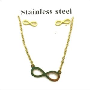 Prachtige Goudkleurige Infinity Oorbellen