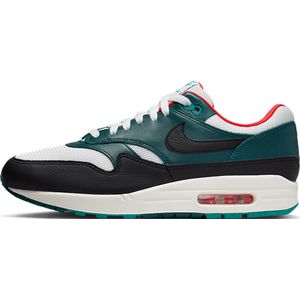 Nike Air Max 1 Liverpool x Lebron - Maat: 43