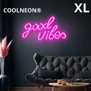 COOLNEON® Goodvibes Groot XL Neon wandlamp - Neonbord 60x36cm - Game Room lamp - Mancave lamp - Neon Licht