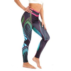 Ultimate Fit - Fitnesslegging / yogalegging in decoratief bladdesign. Zwart, roze, groen en blauw