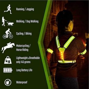 Hardloopvest met verlichting - Hardlopen -  Reflecterend - Veiligheidsvest - Hardloopaccessoires - Hardloopverlichting - Sport vest - Running vest - One size fits all