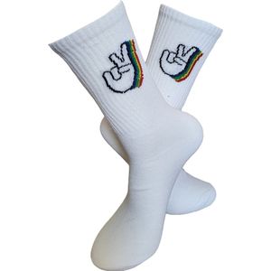 Verjaardags cadeau - Tennis V Pride Sokken - vrolijke sokken - witte sokken - tennis sokken - sport sokken - valentijns cadeau - sokken met tekst - aparte sokken - grappige sokken - Sokken waar je vrolijk van wordt - maat 37-44