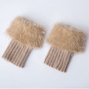 Zachte beenwarmers, dames beenwarmers van imitatiebont, korte pluche sokken, gebreide laarshoezen van imitatiebont met manchetten, effen winterwarme gebreide gehaakte laarshoezen - beige - 16cm