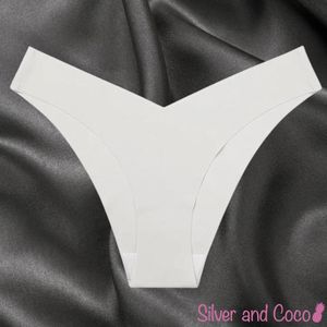 SilverAndCoco® - Naadloze Onderbroek / Seamless Broekje Dames / Zacht Brazilian Sport Slipje / Naadloos Stretch Ondergoed Vrouw / Hipster Dames Lingerie Broekje Slip / Wit Beige Nude / Small