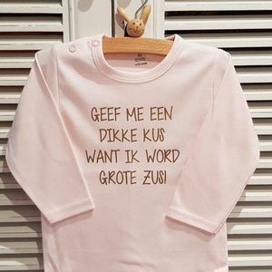 Baby rompertje meisje met tekst voor grote zus big sis sister | Geef mij maar een kus want ik word grote zus | Lange mouw | roze| maat 74-80 | Zwangerschapsaankondiging zwangerschap aankondiging geboorte
