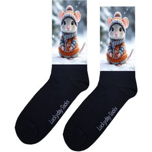 Muis - Opkikker - Grappige sokken - Valentijns cadeau - Verjaardag cadeau - Sint cadeau - Leuke sokken - Sneeuw - Natuur - Vrolijke sokken - Cadeautje - Grappige cadeau - Kerstsokken - Vaderdag - Moederdag - Socks maken Happy - 37-44
