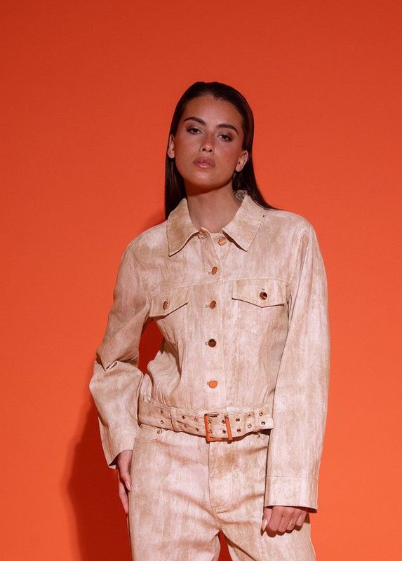 Studio Amaya Solene jasje denim met ceintuur beige