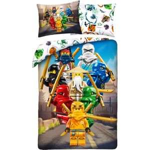 Halantex - Lego Ninjago Team - Beddengoedset - Omkeerbaar Dekbedovertrek 140 x 200 cm - 100% Katoen