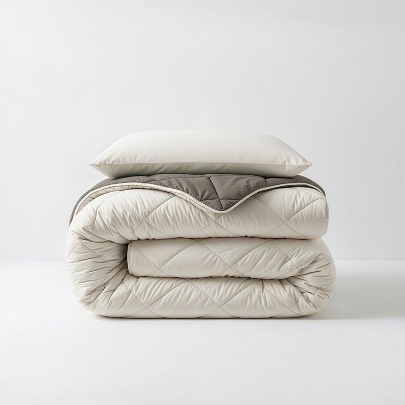 Easy - Dekbed - Effen - 140x200 cm - Warmteklasse 2 - All Year - Warm