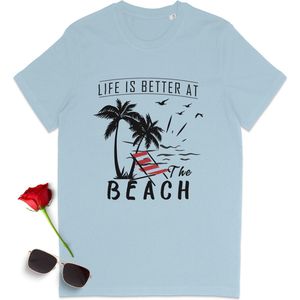 Zomer t shirt met print - Life is better at the beach - Heren en Dames t-shirt - Vrouwen Heren t-shirt met zomer opdruk - Unisex maten: S M L XL XXL XXXL - Tshirt kleuren: wit, oranje geel en licht blauw.