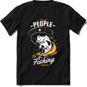 Cool People Do Fishing - Vissen T-Shirt | Geel | Grappig Verjaardag Vis Hobby Cadeau Shirt | Dames - Heren - Unisex | Tshirt Hengelsport Kleding Kado - Zwart - L