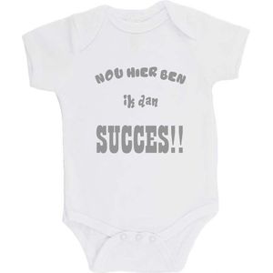 100% katoenen Romper ""Hier ben ik dan SUCCES!!"" Unisex Katoen Wit/grijs Maat 56/62