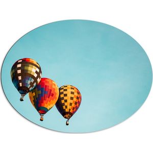 WallClassics - Dibond Ovaal - Drie Kleurrijk Geblokte Luchtballonnen - 96x72 cm Foto op Ovaal (Met Ophangsysteem)