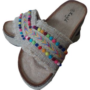 Slippers - Dames - Espadrilles - Ibiza Style - Kleur Khaki - Met kraaltjes - Voetbed - Merk Kayla - Maat 38