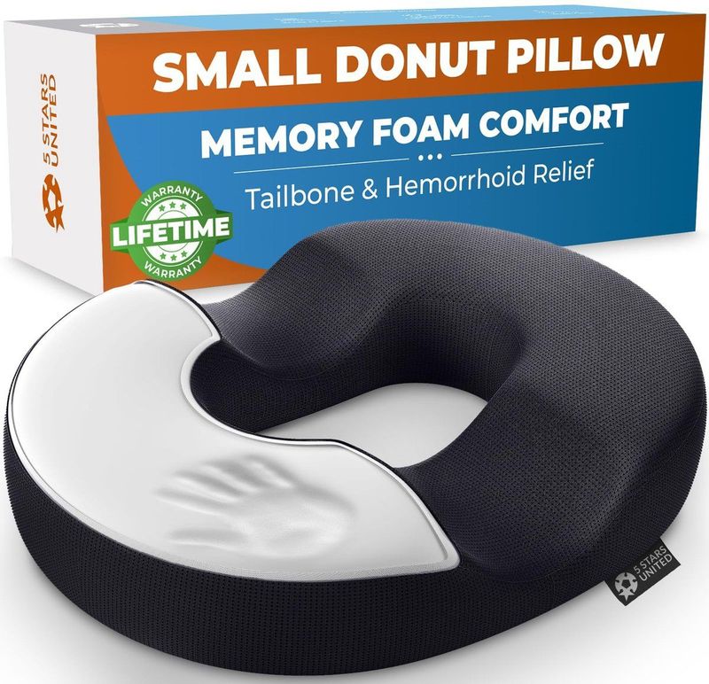 5 STAR UNITED - Donut Kussen - Zwart - U-vormig - Memory Foam - Antislip