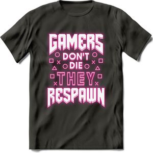 Gamers don't die T-shirt | Neon Roze | Gaming kleding | Grappig game verjaardag cadeau shirt Heren – Dames – Unisex | - Donker Grijs - XXL