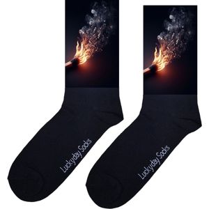 Verjaardags cadeau - Sokken met muzieknoten - Muzieknoot - Muziek - Vuur - Concert - Festival sokken - vrolijke sokken - valentijn cadeau - Print sokken - Toffe aparte sokken - grappige sokken - leuke dames heren sokken - moederdag - vaderdag - Kerst