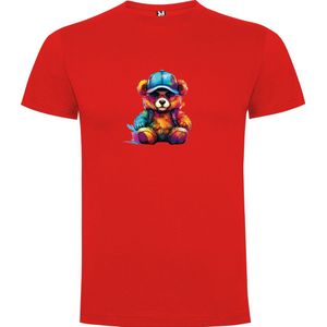 Rood T-Shirt met “ Kleurrijke Stoere Teddybeer met Pet“ Print Full Color Maat S