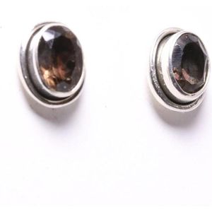 Fijne ovale zilveren oorstekers met rookkwarts