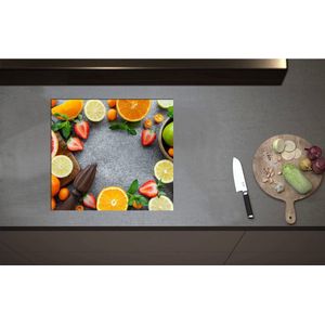 Inductieplaat Beschermer - Cirkel van Verschillende Fruitsoorten - 57x52 cm - 2 mm Dik - Inductie Beschermer - Bescherming Inductiekookplaat - Kookplaat Beschermer van Zwart Vinyl