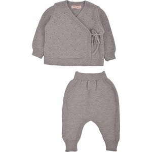 Minora Newborn Baby Kleding Set - Jongens en Meisjes - 2 Delig pakje - Winterbroek en trui-9/12 Maanden- Kraamcadeau - Babyshower-Newborn overalls winter- Grijs- Sinterklaas
