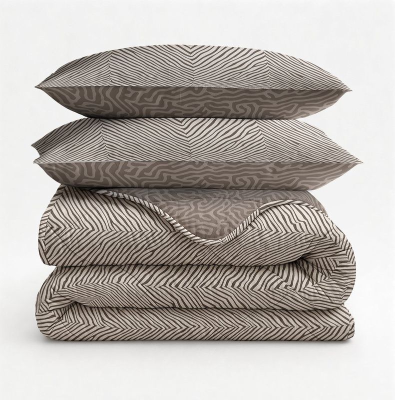 Sleeptime 2 in 1 Dekbed zonder Overtrek Chevron - Dekbed - 200 x 200 cm + 2 x kussenslopen 60x70 - Taupe