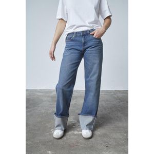 Sisters Point Jeans 18670 onea-turnup2