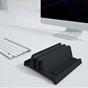 Verticale laptopstandaard - zwart - verstelbare - verticaal - aluminium - 4-in-1 met 2 sleuven, ruimtebesparend voor MacBook - notebook - iPad - laptops tot 17,3 inch