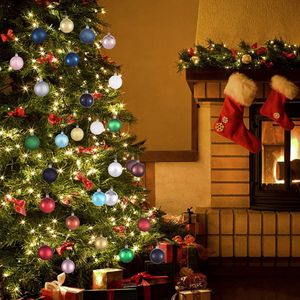 Kerstballen 30 stuks 60 mm onbreekbare kerstboomdecoraties hangende decoratie voor kerstboom, kerstbal ornamenten kerstversiering binnen voor thuisfeest, rood & goud & groen