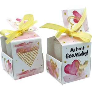 Wenskaarsje met bedeltje - Jij Bent Geweldig - Geurkaarsje in geschenkdoosje - met labeltje - vanille - sojawax