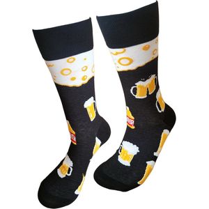 Verjaardags cadeau - Bier Sokken - leuke sokken - vrolijke sokken - Bierglas sokken - tennis sokken - sport sokken - valentijns cadeau - sokken met tekst - aparte sokken - grappige sokken - Socks waar je Happy van wordt - maat 37-44