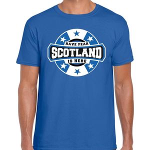 Have fear Scotland is here t-shirt met sterren embleem in de kleuren van de Schotse vlag - blauw - heren - Schotland supporter / Schots elftal fan shirt / EK / WK / kleding S