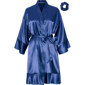 Satijnen kimono ruffle navy blauw – kort model dames kimono – satijnen ochtendjas – satijnen kamerjas – negligé – onesize (36-42) – 100% satijn polyester – Satin Luxury – trendy kimono badjas – satijnen damesbadjas met ruffles  – GRATIS haar crunchie