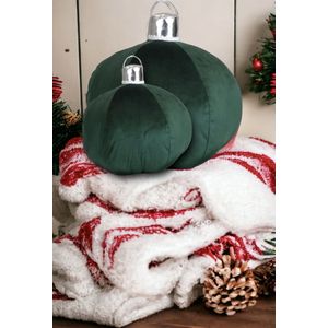 Unique Living - Kerst Decoratie - Sierkussen - Kerstbal - Kerstkussen - Groen - 2 Stuks