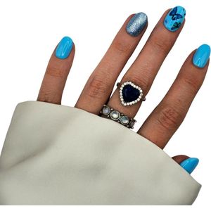 SD Press on Nails - B-281 - Plaknagels met nagellijm - XS Almond Kunstnagels - Blauw Glitter Vlinder - Set 20 Kunstnagels handgemaakt van gellak - Nagellak - Nagelset - Nails at home - Korte nagelstips - Accessoires