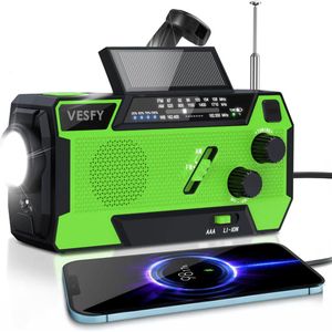 Vesfy Noodradio Solar en Opwindbaar - 7400mWh Powerbank - AM/FM Radio - LED Zaklamp - USB Oplaadbaar - Voor Noodpakket & Camping