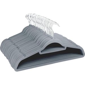 Fluwelen hangers - antislip hangers voor mantels - 360° draaibare haak - ruimtebesparend - 20 stuks - 06 cm dik - 435 cm lang Kledinghanger