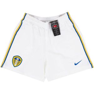 Nike Voetbalbroekje Leeds United Nike kids maat 158-170 cm ( 13 a 15 Jaar)