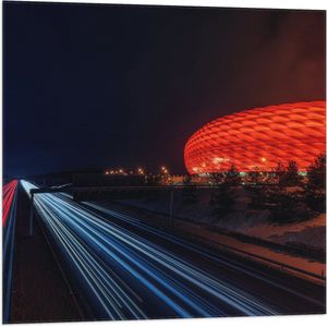 WallClassics - Vlag - Arena in de Nacht - Duitsland - 80x80 cm Foto op Polyester Vlag