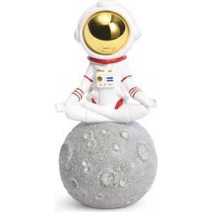 BRUBAKER Decoratieve figuur astronaut in kleermakersstoel op de maan - 18 cm ruimtefiguur met verchroomde helm - handbeschilderd modern Sukhasana beeldje - astronaut yoga - wit en goud