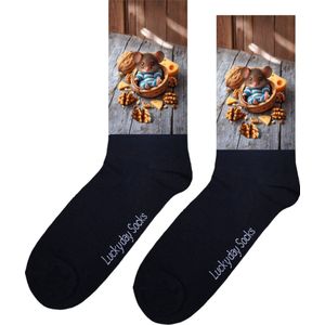 Muis - Verjaardags cadeau - Grappige sokken - Print sokken - Leuke sokken voor heren en dames - Moederdag - Vaderdag - Cadeau voor hem en haar - Kerstcadeau - vrolijke sokken - Valentijns cadeau - walnoot - Socks waar je Happy van wordt - Maat 37-44
