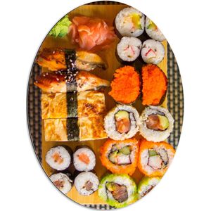 Dibond Ovaal - Houten Plateau Gevuld met Verschillende Smaken Sushi - 60x80 cm Foto op Ovaal (Met Ophangsysteem)
