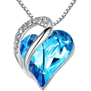 Ketting hartje versierd met blauw Swarovski® kristal - 45 cm - Valentijnsdag - Moederdag Cadeau - Geschenkset Vrouwen - Cadeau voor Vrouw - Verjaardagscadeau - Cadeau - Geschenk voor haar - Kerst Cadeau - Juwelia