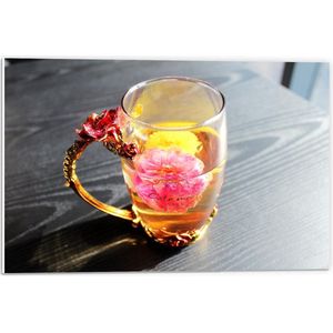 Forex - Theeglas met Roos - 60x40cm Foto op Forex