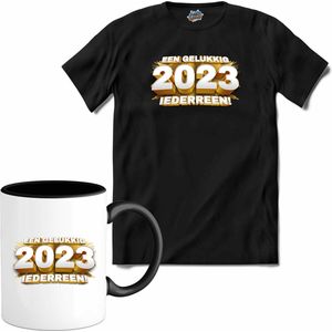 Een gelukkig 2023 iedereen - fout oud en nieuw shirt  / nieuwjaarsfeest kleding - T-Shirt met mok - Unisex - Zwart - Maat 4XL