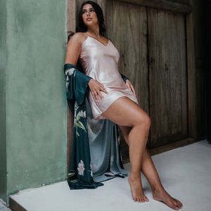 Sexy lingeriejurkje - nachtmode - Slipdress, nachthemd - superzacht glanzend satijn - kort model - roze - maat S