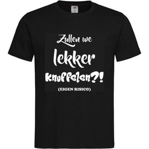 T-shirt Unisex Volwassenen wijn - carnaval - kermis - feestje - grappig Tekst ""Zullen we lekker knuffelen?! (eigen risico)"" Op Voorkant | korte mouw | Zwart/wit | maat XXL
