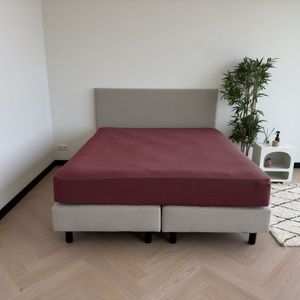 Kayori Tara Hoeslaken Jersey Stretch - 90-100x200-220cm - Matrasdikte 35cm - Rondom Elastiek - Biologisch Katoen - Strijkvrij - Bordeaux