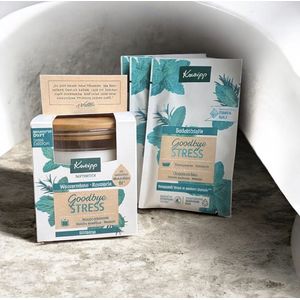 Goodbye stress geurkaars en 3x zakjes badkristallen 60 gr- geschenkset